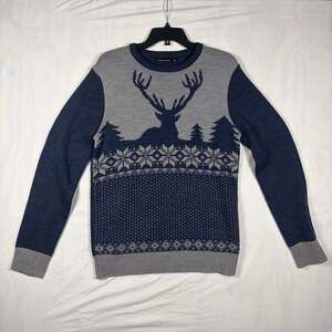 Cedar Wood State Size M Reindeer Nordic Christmas Sweater